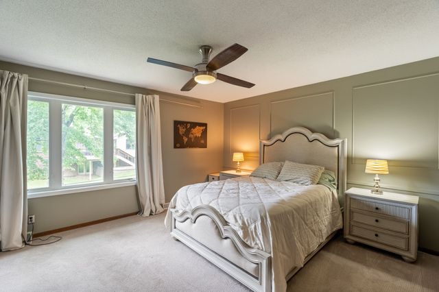 612 34th Place, West Des Moines, IA 50265