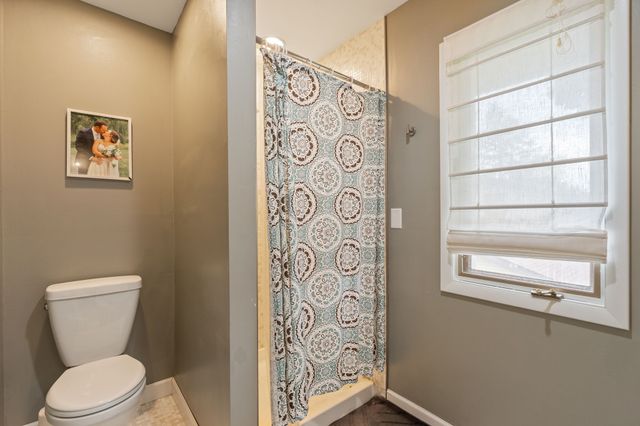 612 34th Place, West Des Moines, IA 50265