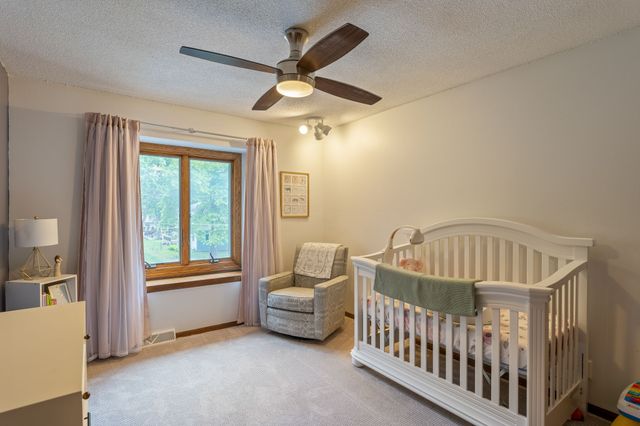 612 34th Place, West Des Moines, IA 50265