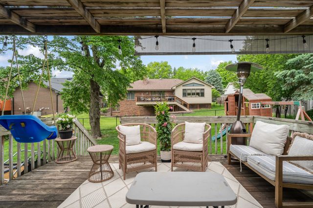 612 34th Place, West Des Moines, IA 50265