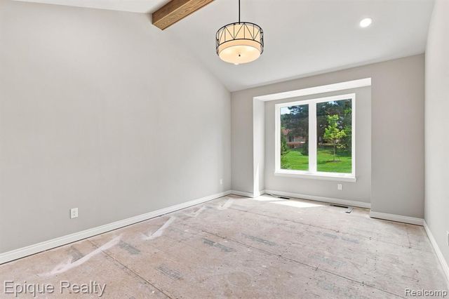3377 Brookdale Lane 13, Lake Orion, MI 48360