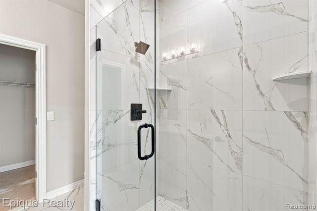 3377 Brookdale Lane 13, Lake Orion, MI 48360