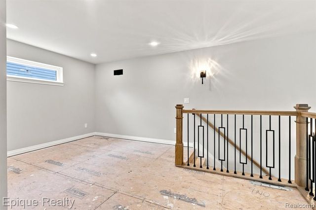 3377 Brookdale Lane 13, Lake Orion, MI 48360