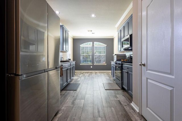 2808 Sand Dune Drive, Seabrook, TX 77586