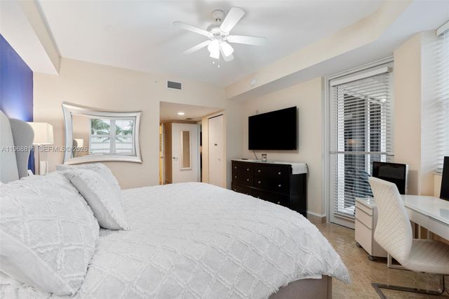 19900 E Country Club Dr 616, Aventura, FL 33180