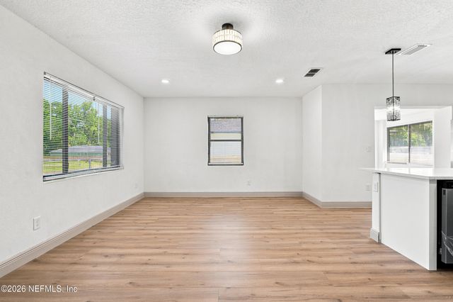 8956 5TH Avenue, Jacksonville, FL 32208