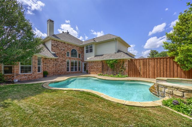 7800 Brushfield Drive, Plano, TX 75025