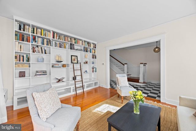 8 REVELL ST, Annapolis, MD 21401