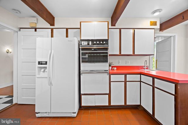 8 REVELL ST, Annapolis, MD 21401