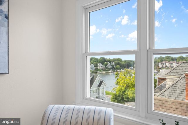 8 REVELL ST, Annapolis, MD 21401