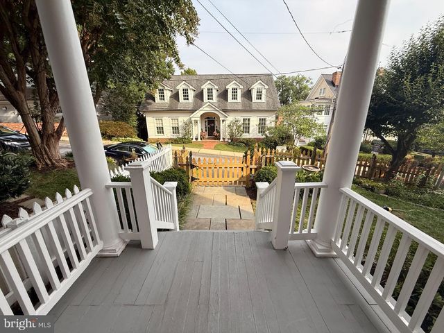 8 REVELL ST, Annapolis, MD 21401
