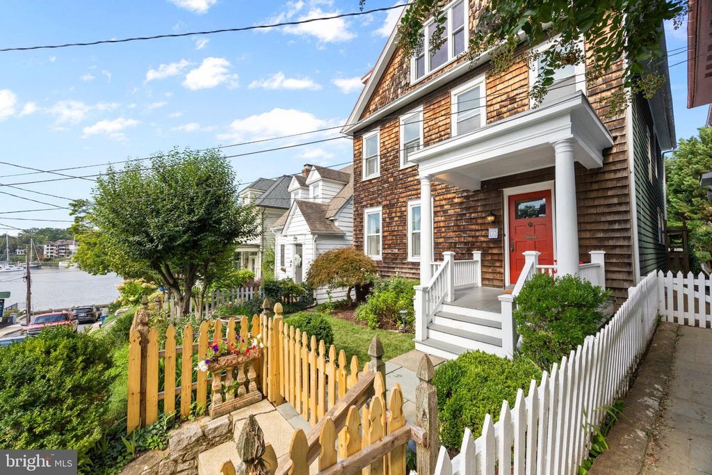 8 REVELL ST, Annapolis, MD 21401