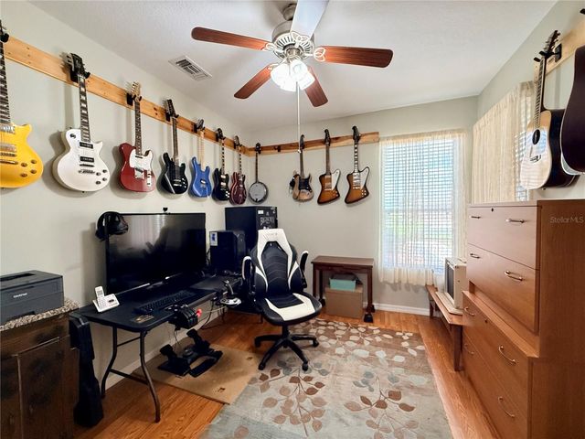 15597 SW 14TH AVENUE ROAD, Ocala, FL 34473