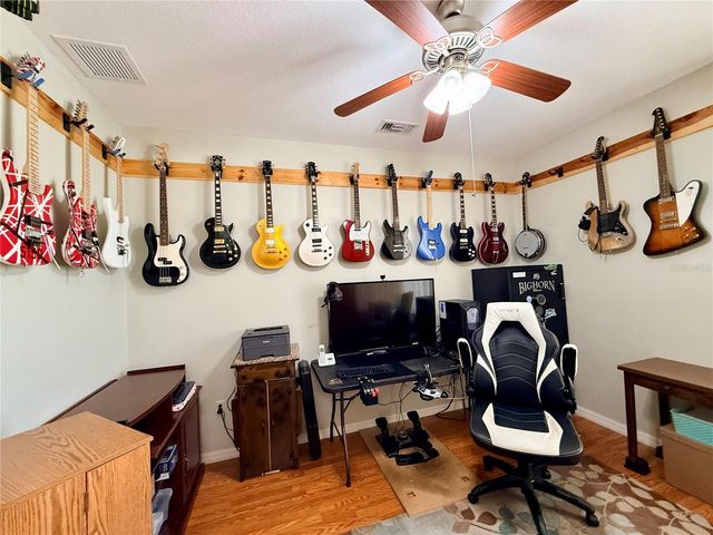 15597 SW 14TH AVENUE ROAD, Ocala, FL 34473