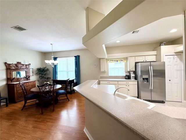 15597 SW 14TH AVENUE ROAD, Ocala, FL 34473