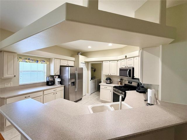 15597 SW 14TH AVENUE ROAD, Ocala, FL 34473