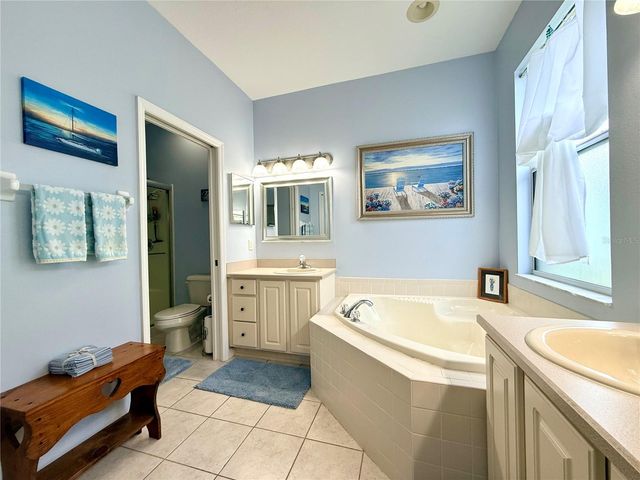 15597 SW 14TH AVENUE ROAD, Ocala, FL 34473