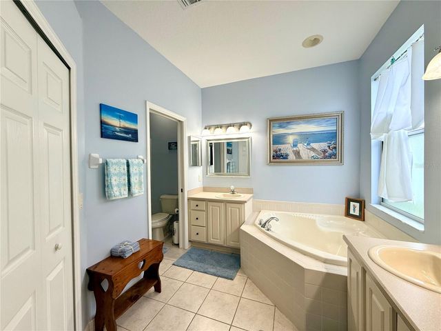 15597 SW 14TH AVENUE ROAD, Ocala, FL 34473