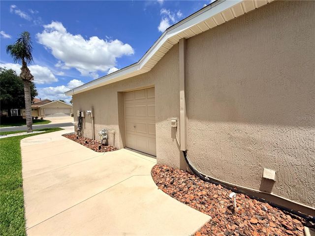 15597 SW 14TH AVENUE ROAD, Ocala, FL 34473