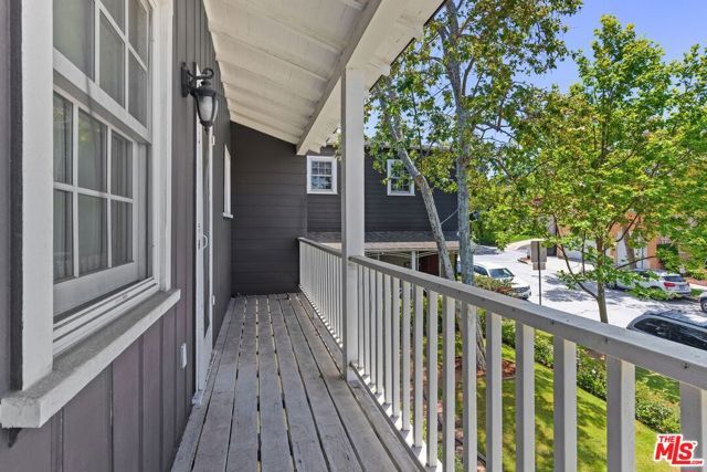 9528 W Olympic Boulevard, Beverly Hills, CA 90212