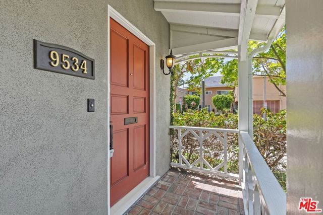 9528 W Olympic Boulevard, Beverly Hills, CA 90212