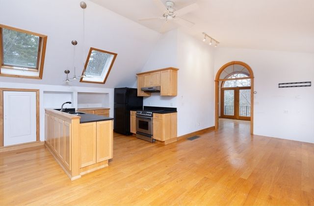 150 Paxton St, Leicester, MA 01524