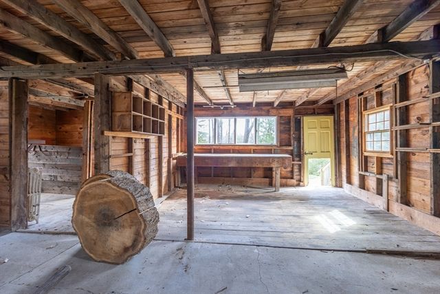 150 Paxton St, Leicester, MA 01524