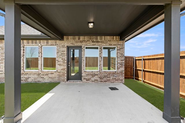 1232 Redcoat Drive, Forney, TX 75126