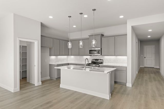 1232 Redcoat Drive, Forney, TX 75126