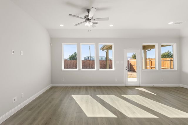 1232 Redcoat Drive, Forney, TX 75126