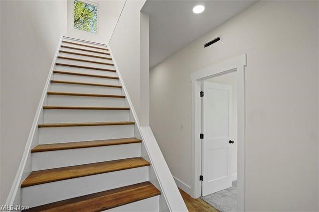 4210 Peach Court, Cleveland, OH 44113