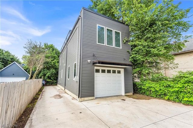 4210 Peach Court, Cleveland, OH 44113