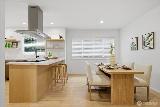 11229 NE 106th Place, Kirkland, WA 98033