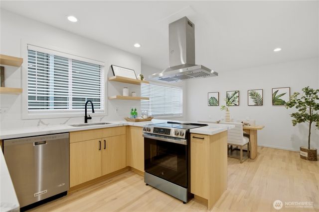 11229 NE 106th Place, Kirkland, WA 98033