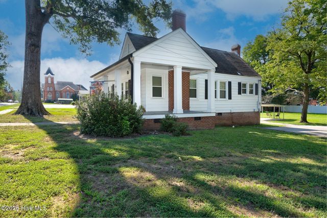 213 N Walnut Street, Spring Hope, NC 27882