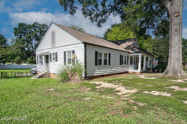 213 N Walnut Street, Spring Hope, NC 27882