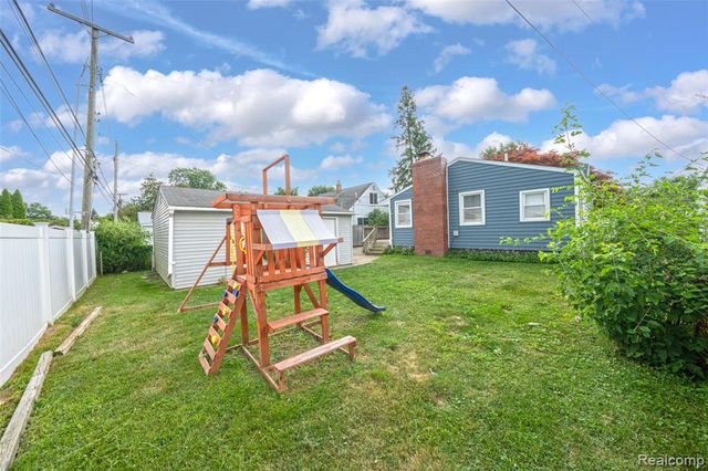 1017 Amelia Avenue, Royal Oak, MI 48073