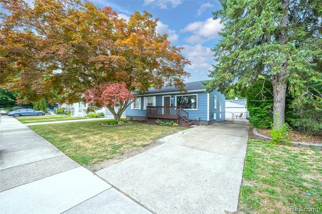 1017 Amelia Avenue, Royal Oak, MI 48073