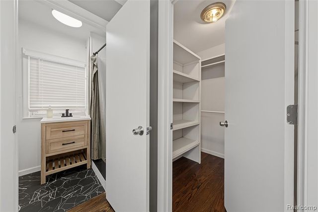 1017 Amelia Avenue, Royal Oak, MI 48073