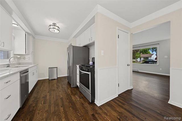 1017 Amelia Avenue, Royal Oak, MI 48073