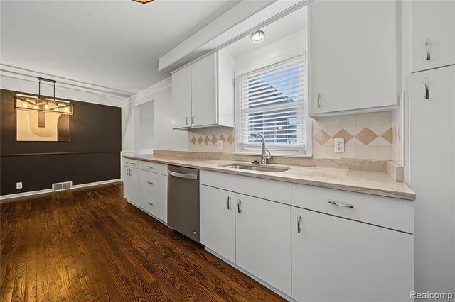 1017 Amelia Avenue, Royal Oak, MI 48073