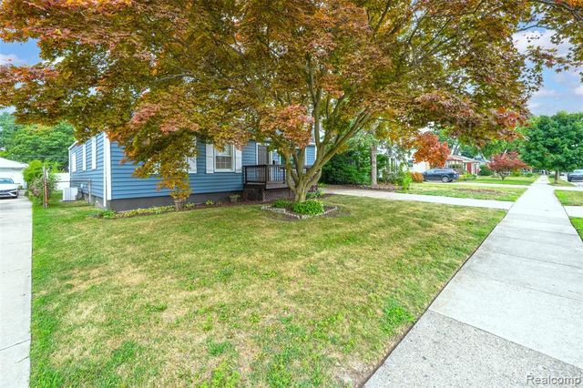 1017 Amelia Avenue, Royal Oak, MI 48073