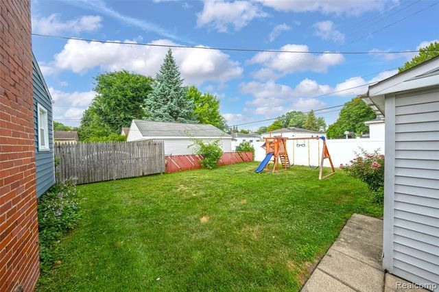 1017 Amelia Avenue, Royal Oak, MI 48073