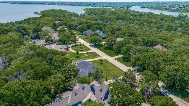 4007 Brooks Court, Highland Village, TX 76226