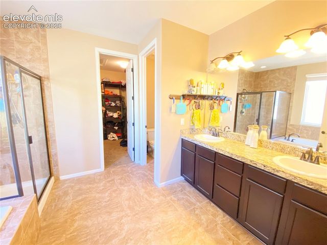 6106 Wolf Village Drive, Colorado Springs, CO 80924