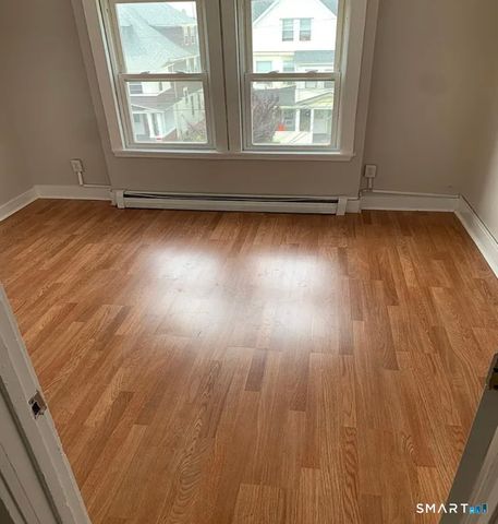 498-500 Wilmot Avenue, Bridgeport, CT 06605