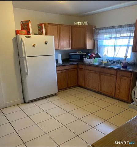 498-500 Wilmot Avenue, Bridgeport, CT 06605