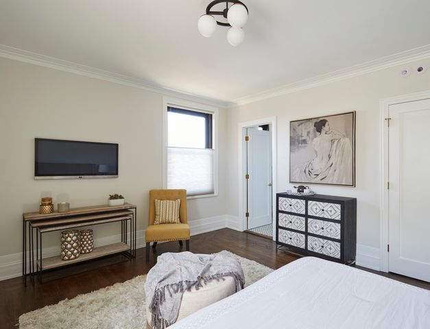 3730 N Lake Shore Drive 5B, Chicago, IL 60613