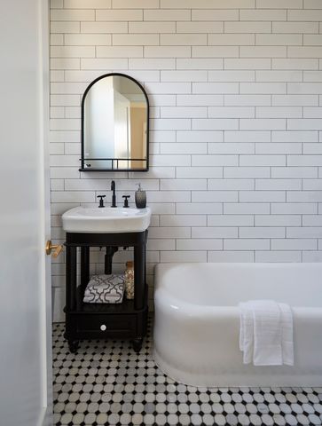 3730 N Lake Shore Drive 5B, Chicago, IL 60613