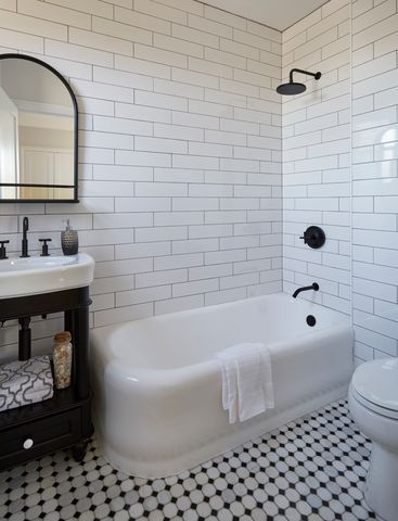 3730 N Lake Shore Drive 5B, Chicago, IL 60613